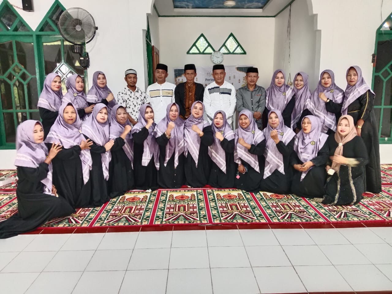 Kegiatan pengajian Bulanan majlis Taklim di desa delang - delang