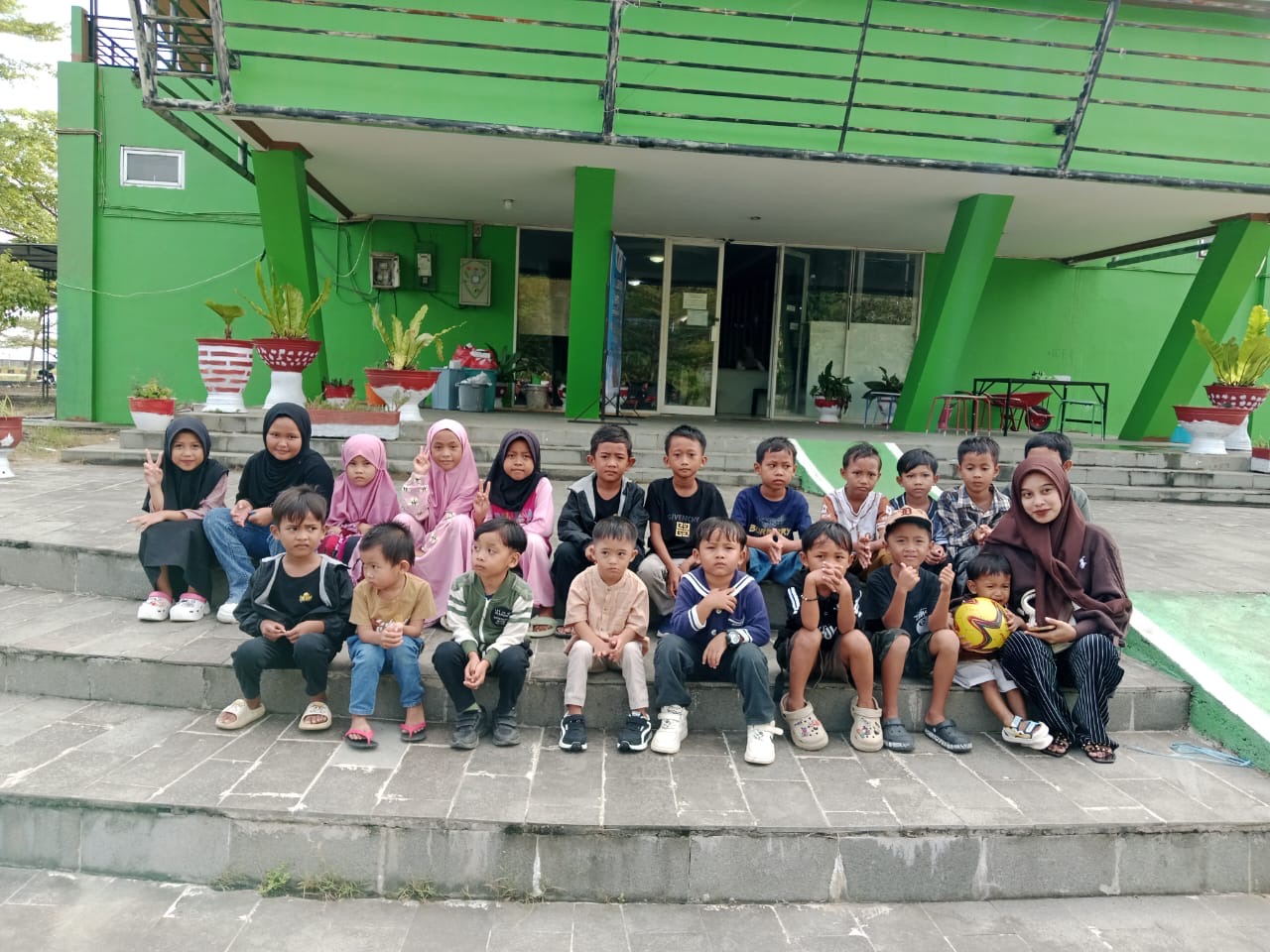 Kegiatan anak Di perpustakaan